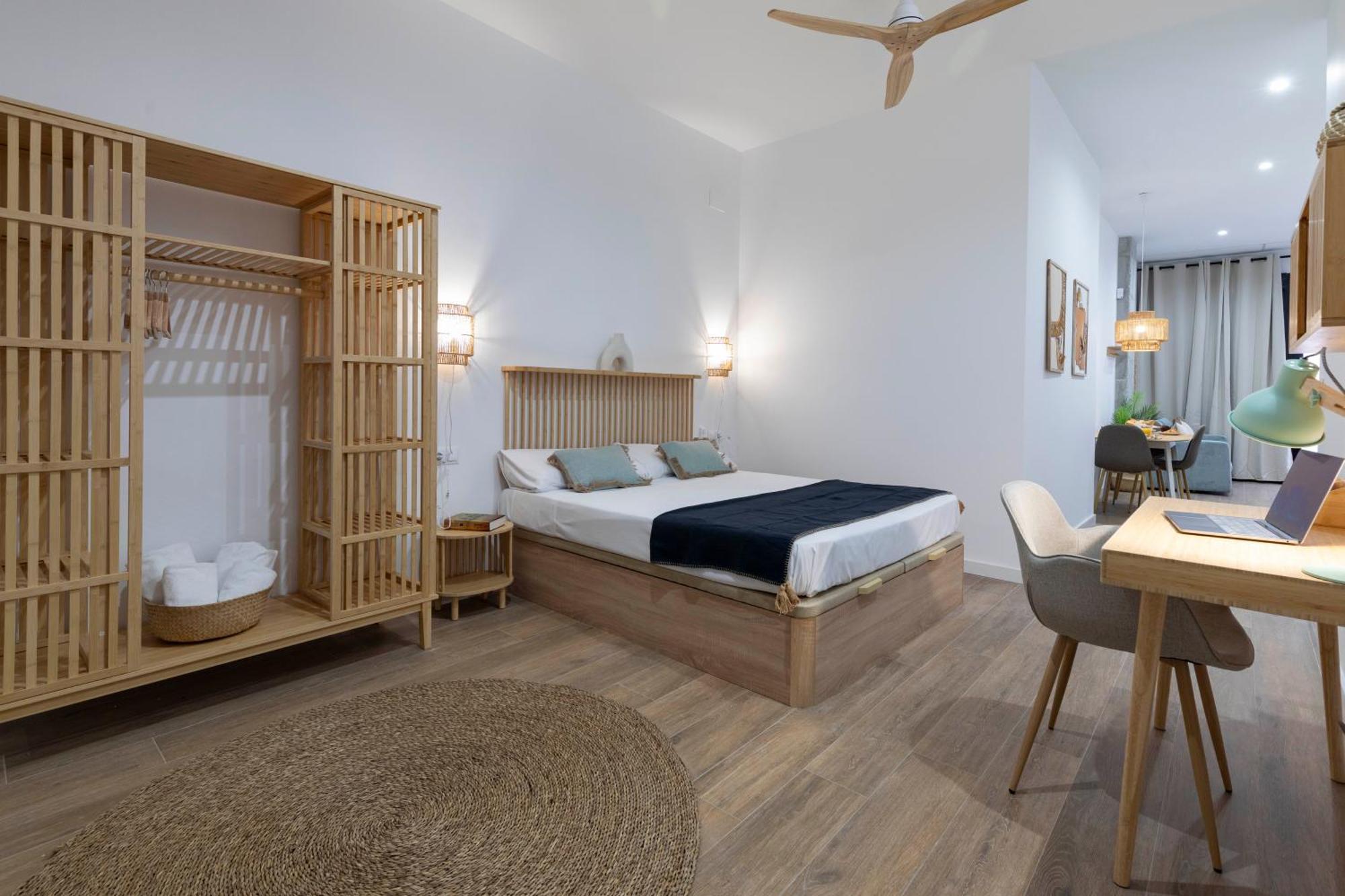 Travel Habitat Mediterranean Suites Valencia Exterior foto
